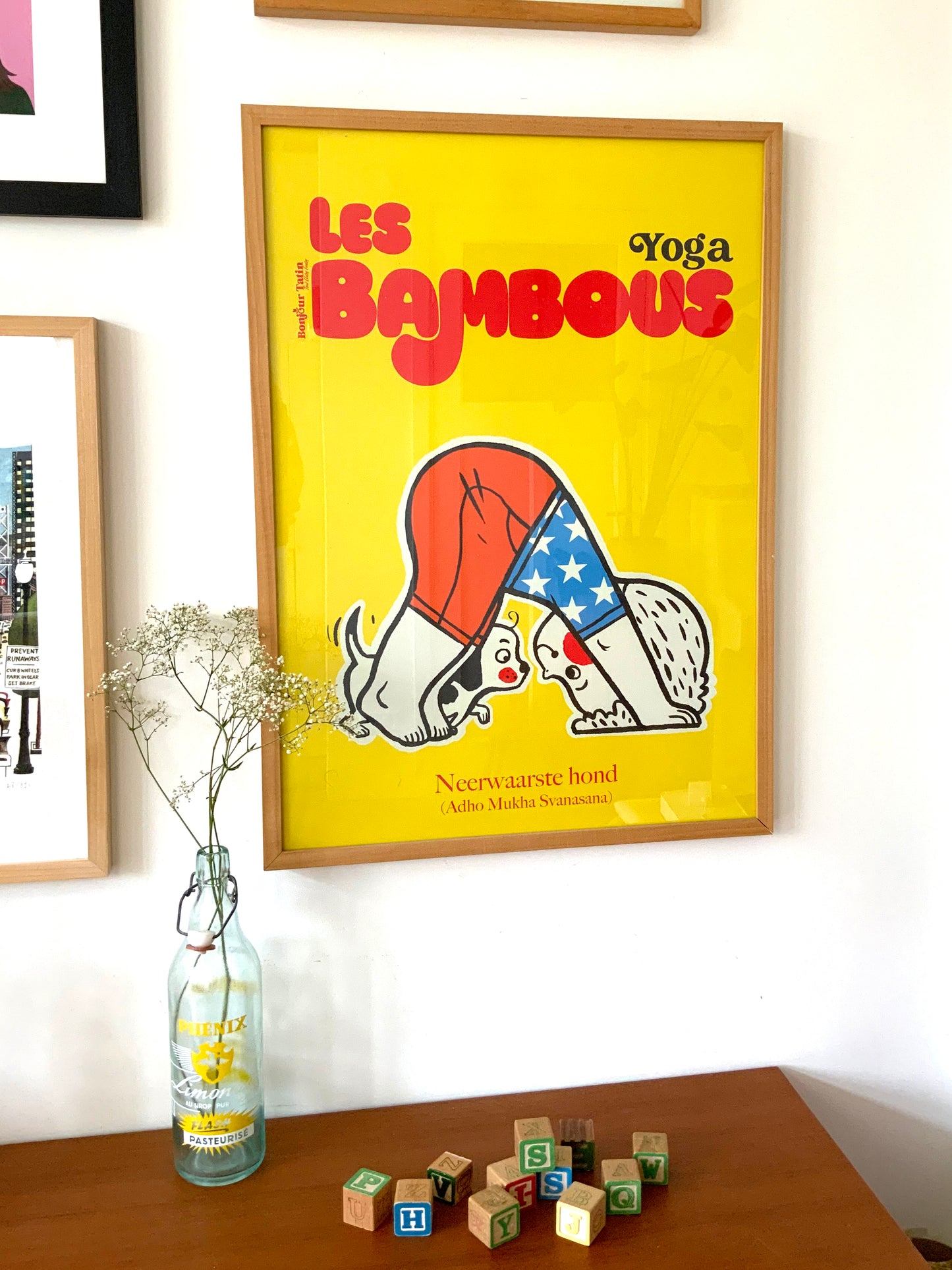 Poster 'Neerwaartse Hond' / 'The Downward Dog' - Yoga series - Bonjour Tatin